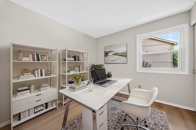 Building Photo - 2019 Cedarmill Dr