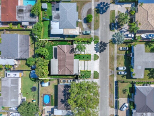 Building Photo - 8010 SW 18th Terrace