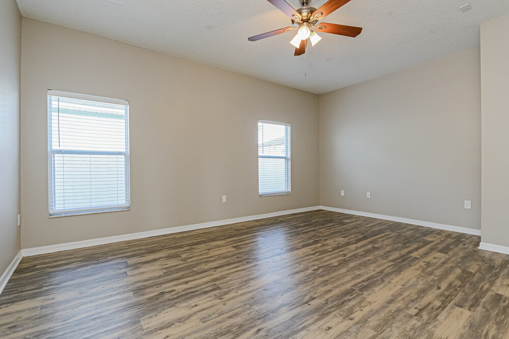 Building Photo - 204 Abbotsbury Dr