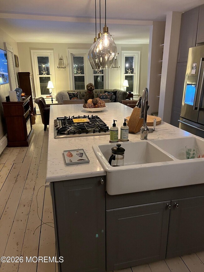 Building Photo - 74 Mt Hermon Way