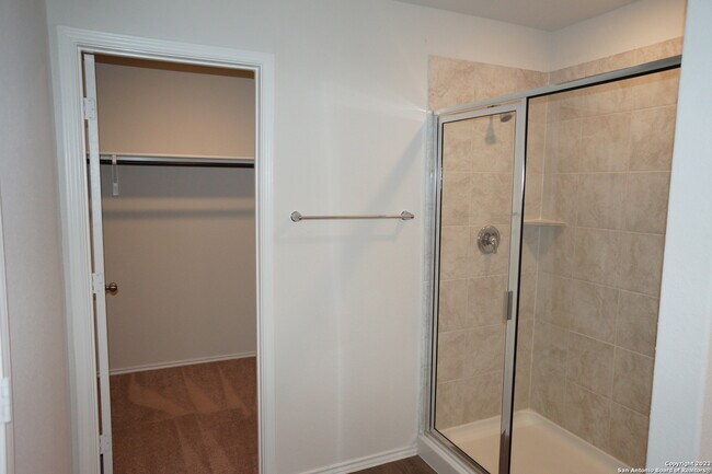 Building Photo - 3327 Stoney Knoll