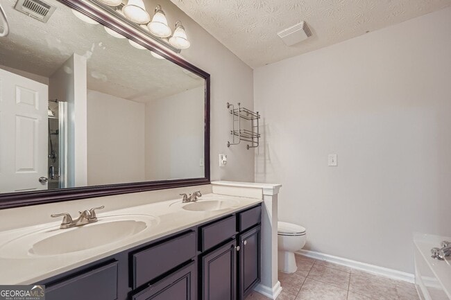 Building Photo - 788 Brookside Parc Ln
