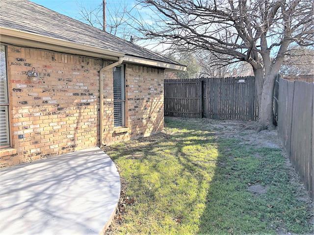 Building Photo - 8833 Camfield Way St