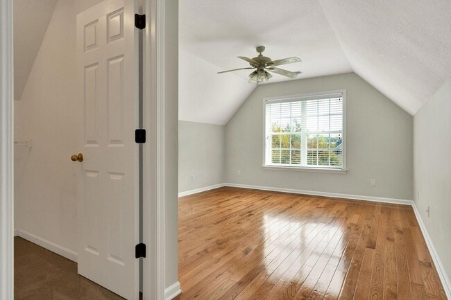 Building Photo - 3064 Igou Crossing Dr