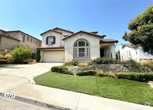 Building Photo - 8247 E Marblehead Way