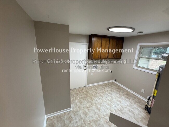 Building Photo - 145 Starboard Point