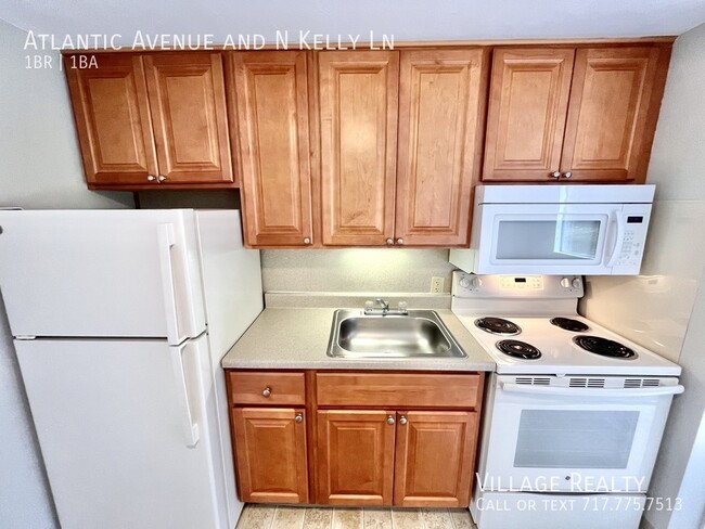 Building Photo - Budget-Friendly newly-remodeled 1-bed with...