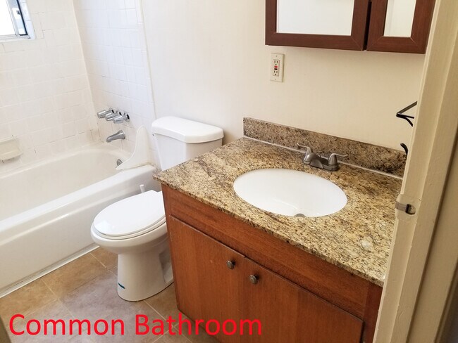 Common Bathroom - 1634 63rd St