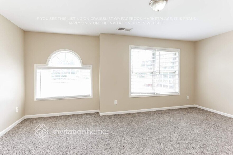 Building Photo - 4010 Portico Run Dr NE