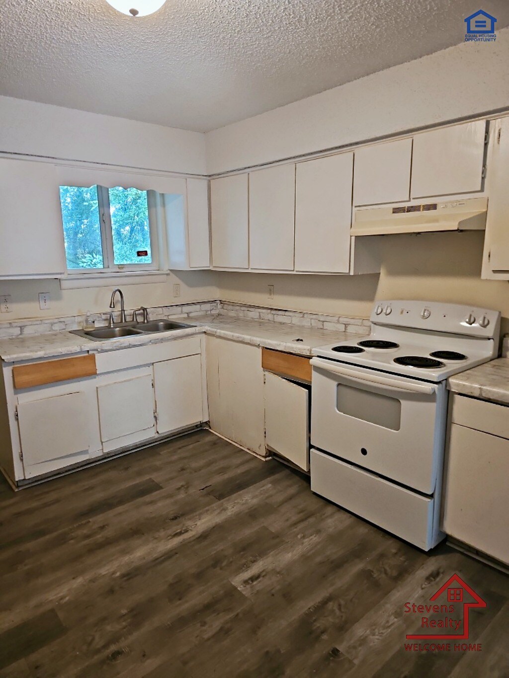 Building Photo - 308 Hawk View Ct