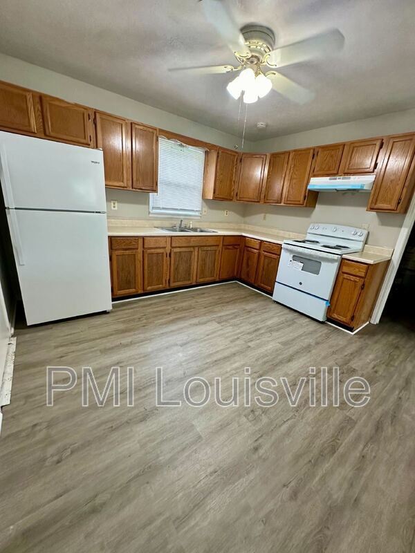 Building Photo - 1440 Seelbach Ave
