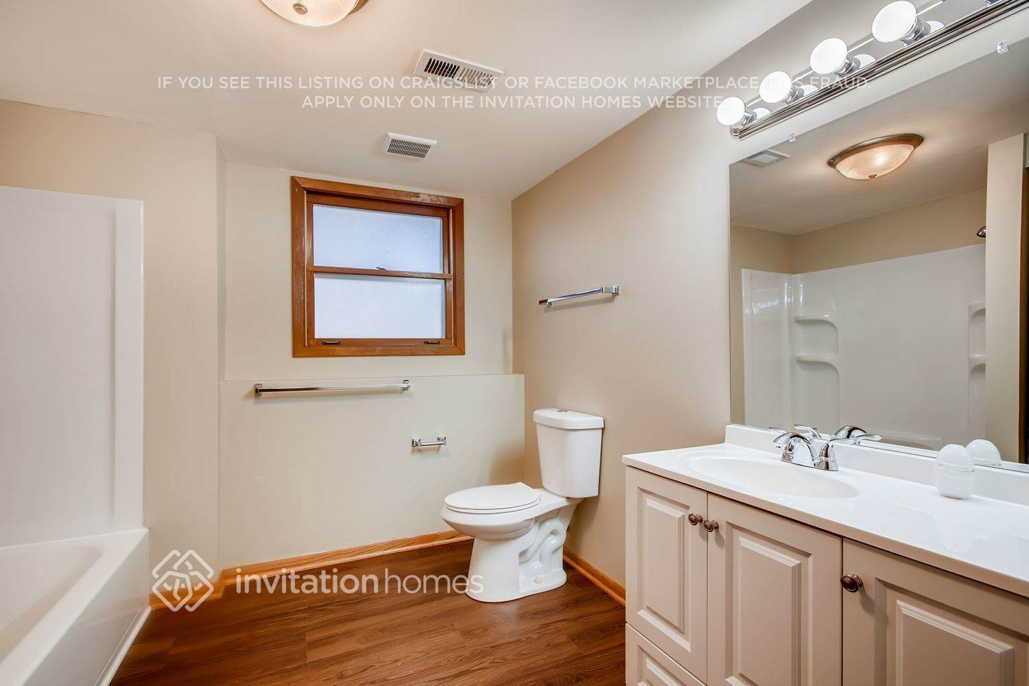 Building Photo - 3818 Jonathan Simpson Dr