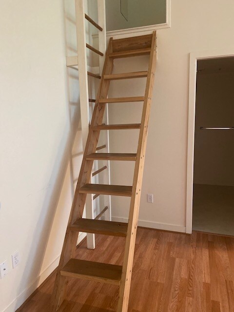 Building Photo - 80 Vine St