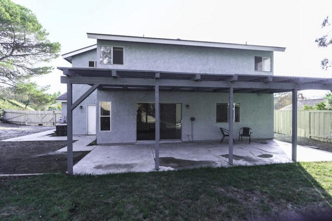 Building Photo - 3050 Wildwood Ave