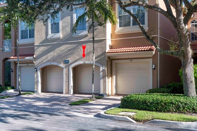 Building Photo - 4931 Bonsai Cir