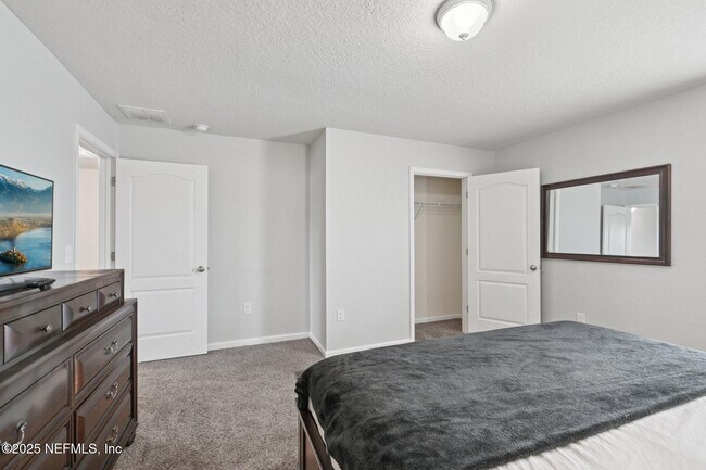 Building Photo - 6787 Sandle Dr