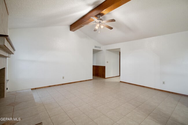 Building Photo - 11625 Cedar Crest Dr