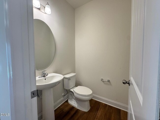 Building Photo - 247 Dando St