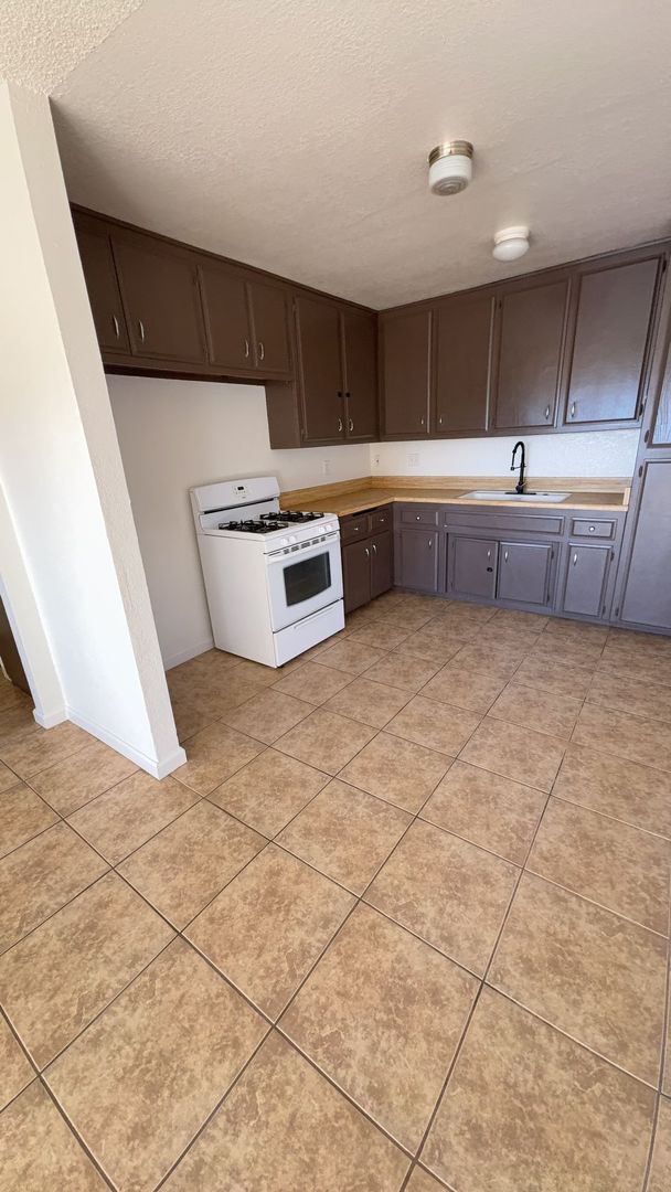 Building Photo - 21336 Laguna Rd