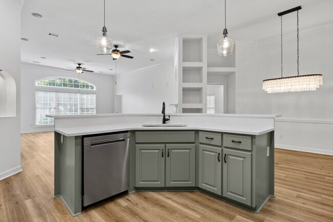 Building Photo - 32 Weatherby Cir