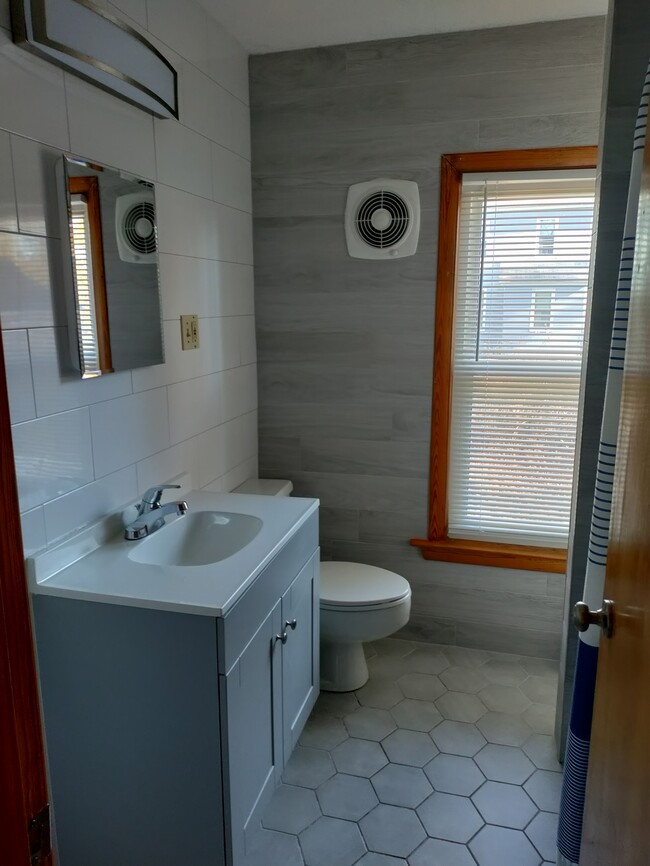 Upstairs bathroom just remodeled - 110 Walnut St