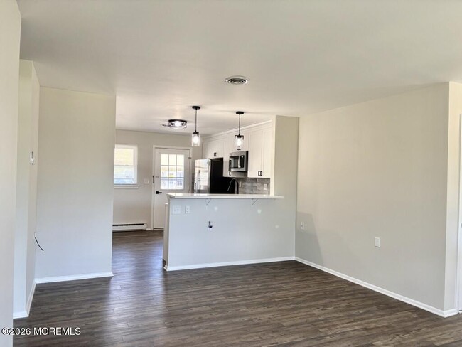 Building Photo - 43C Edinburgh Ln