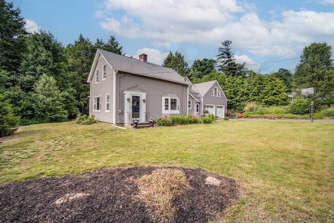 Building Photo - 1 Hickory Hill Dr