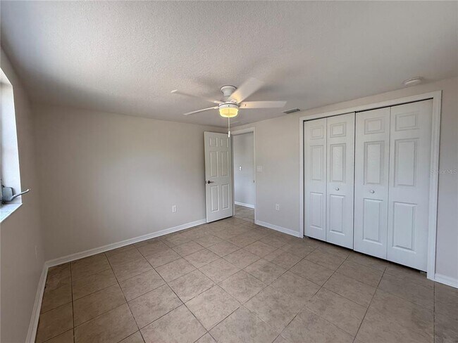 Building Photo - 5241 Sparrow Dr