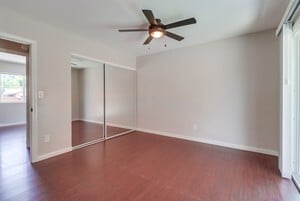 Building Photo - 9813 Medina Dr