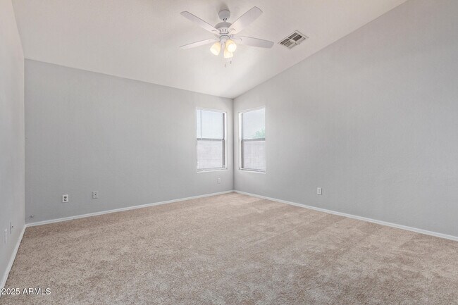 Building Photo - 10874 W Edgemont Ave