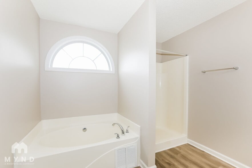 Building Photo - 283 Hunters Chase