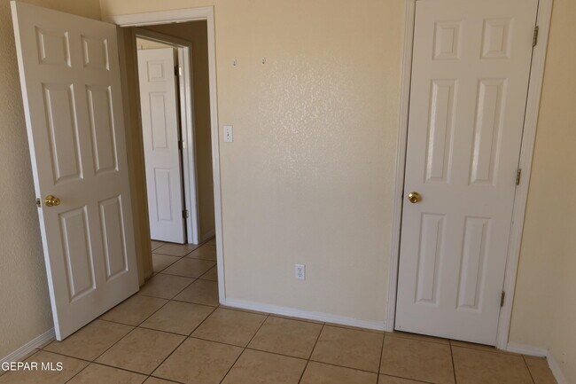 Building Photo - 11884 Belfry Park Dr
