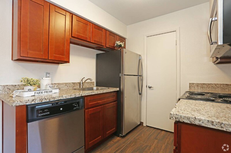 Building Photo - 4444 N 7th Ave