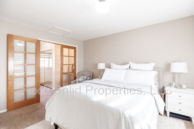 Building Photo - 1308 Green Acres Ct