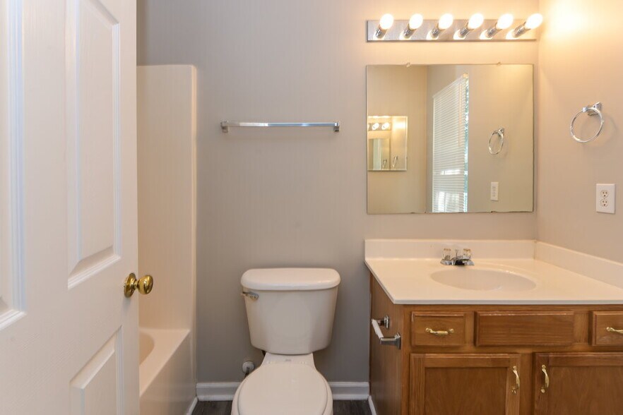Building Photo - 3126 Mallard Forest Dr