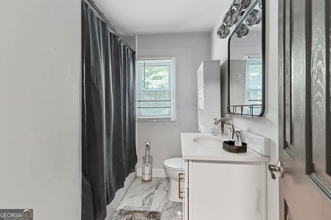 Building Photo - 1472 North Avenue NW