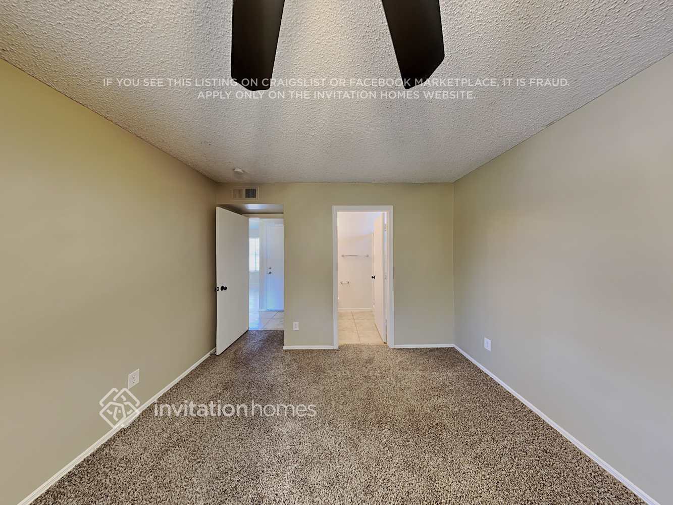 Building Photo - 1102 E Utopia Rd