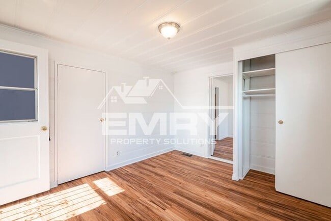 Building Photo - 2.5 bed 2 bath home for rent in Pico Rivera CA ready to move