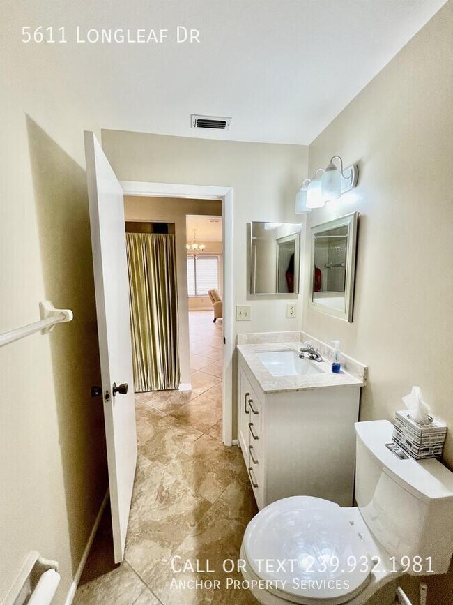 Building Photo - 5611 Longleaf Dr