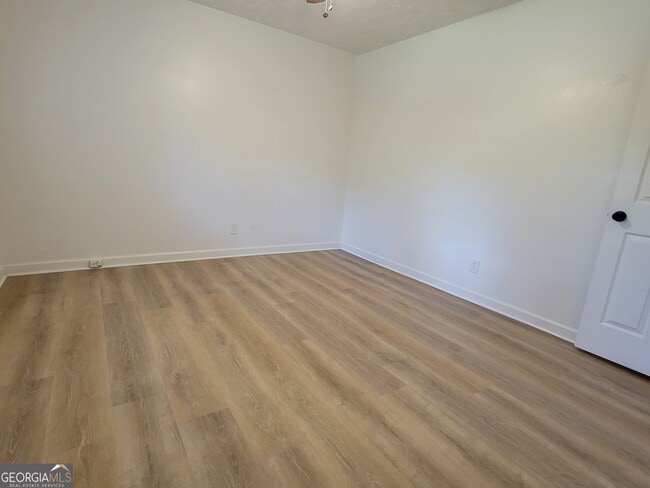 Building Photo - 351 Browns Rd