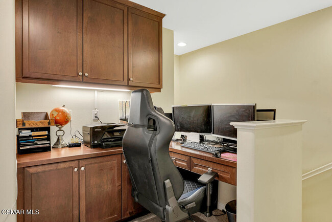 Building Photo - 1510 Silver Shadow Dr