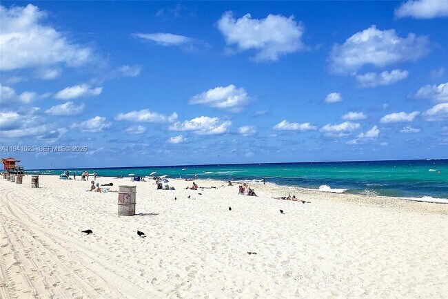 Building Photo - 8430 Harding Ave