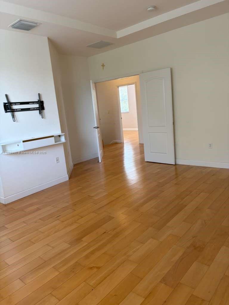 Building Photo - 8666 NW 114th Ct