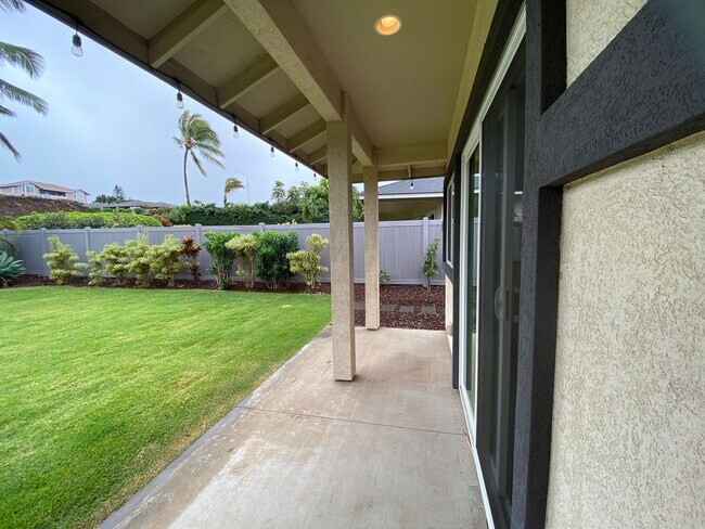 Building Photo - Elegant 3-Bedroom Home at Makai Vista Gated Community – Waikoloa