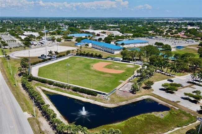 Building Photo - 3608 54th Dr W