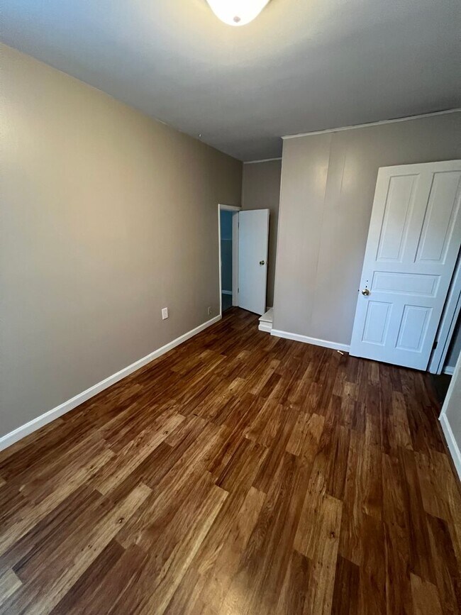 Building Photo - COMING SOON! -3 bedroom 1.5 townhouse in Carlisle PA!