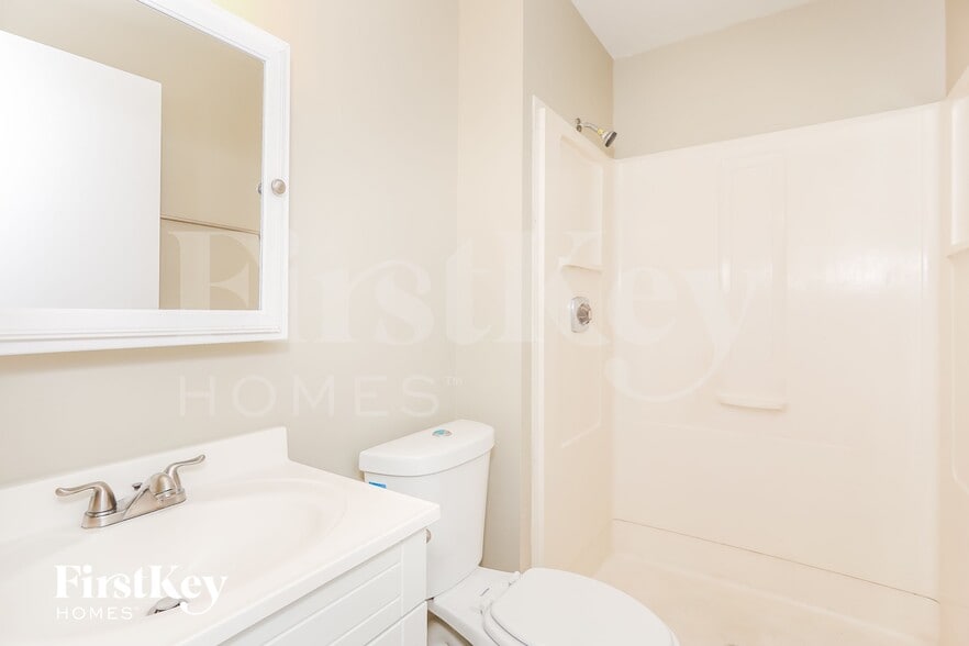 Building Photo - 8666 SW 14th St