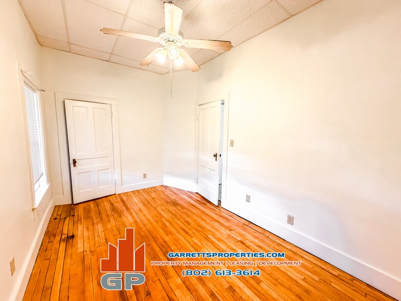 Building Photo - 10 Loomis St