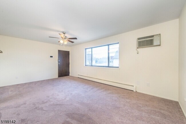 Building Photo - 685 Van Houten Ave