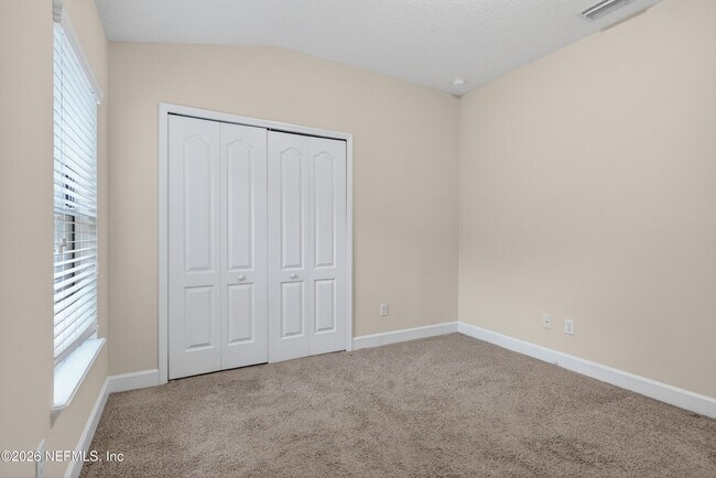 Building Photo - 222 Linda Lake Ln